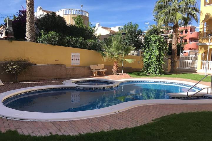 Appartement de vacances pour 4 personnes, avec balcon et piscine - 1