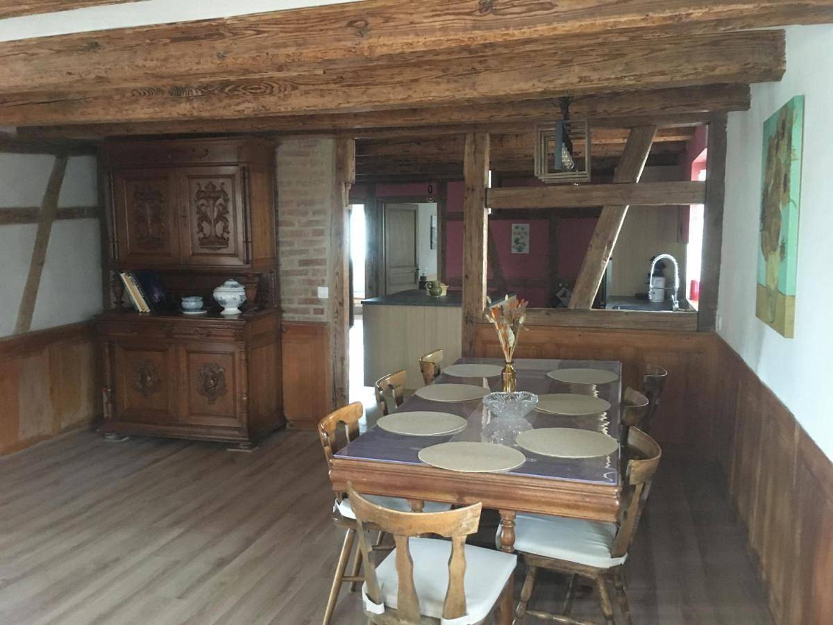 Appartement entier, Three-Bedroom Apartment in Fessenheim-le-Bas, Région de Strasbourg