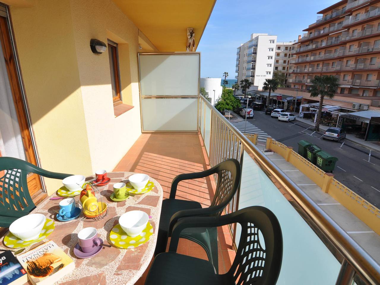 Ganze Wohnung, Gemütliche Wohnung nur 50m vom Strand in Roses, Costa Brava! 2 Schlafzimmer, Terrasse, Sat-Tv. Buchen! in Santa Margarida, Roses