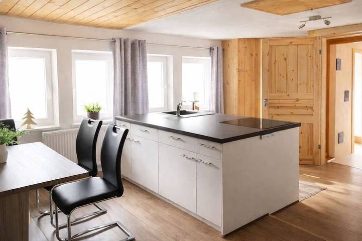Ferienwohnung für 5 Personen, mit Terrasse und Garten