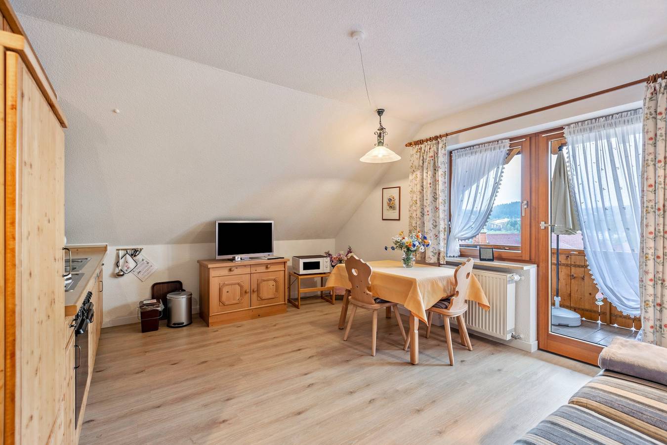 Ganze Wohnung, Ferienwohnung '1, 46qm' mit Bergblick, Gemeinschaftsterrasse und Wi-Fi in Schluchsee, Südschwarzwald