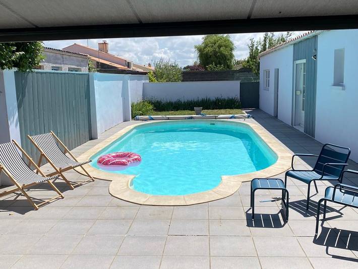 Vacation rental for 8 people, with yard in Vendée