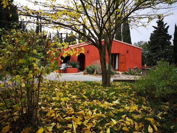 Maison de vacances pour 8 personnes, avec jardin et vue ainsi que terrasse et piscine, animaux acceptés