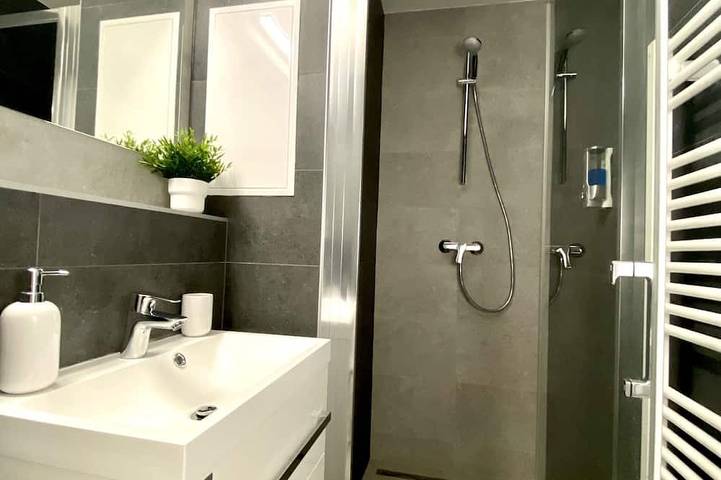 Ganze Wohnung, Modern apartment close to city centre of Žilina in Žilina, Low Tatras