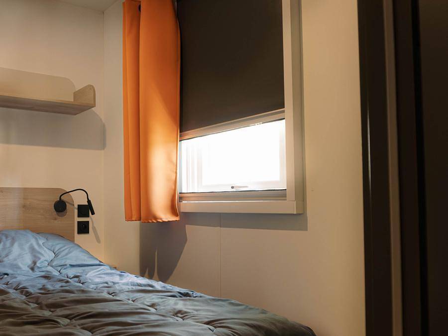 Flower Camping Domaine Villa Verde - Mobilhome 2 personnes - Cahute - 1 chambre télévision climatisé - Modèle 2024 in Callas, Région de Draguignan