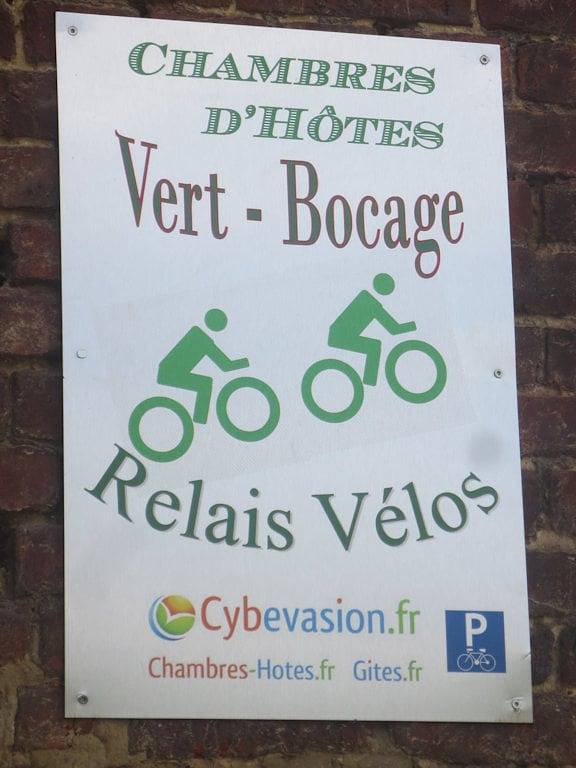 Chambres d'hôtes Vert Bocage - Chambre Eglantine in Maroilles, Avesnes-sur-Helpe