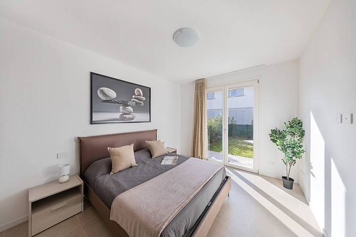 Villa pour 8 personnes, avec jardin et balcon, animaux acceptés à Sirmione - 3