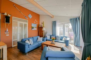Ferienhaus für 4 Personen, mit Balkon und Balkon/Terrasse in Julianadorp