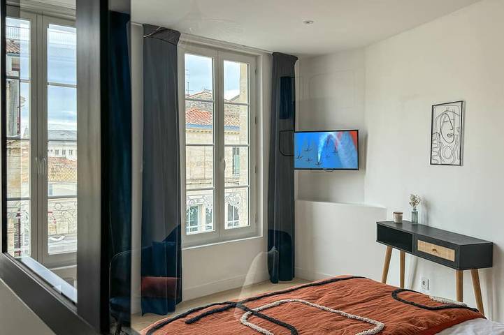 Ganze Wohnung, Cozy Niort Tuscan Red _ Studio cocooning in Niort, Niort und Umgebung