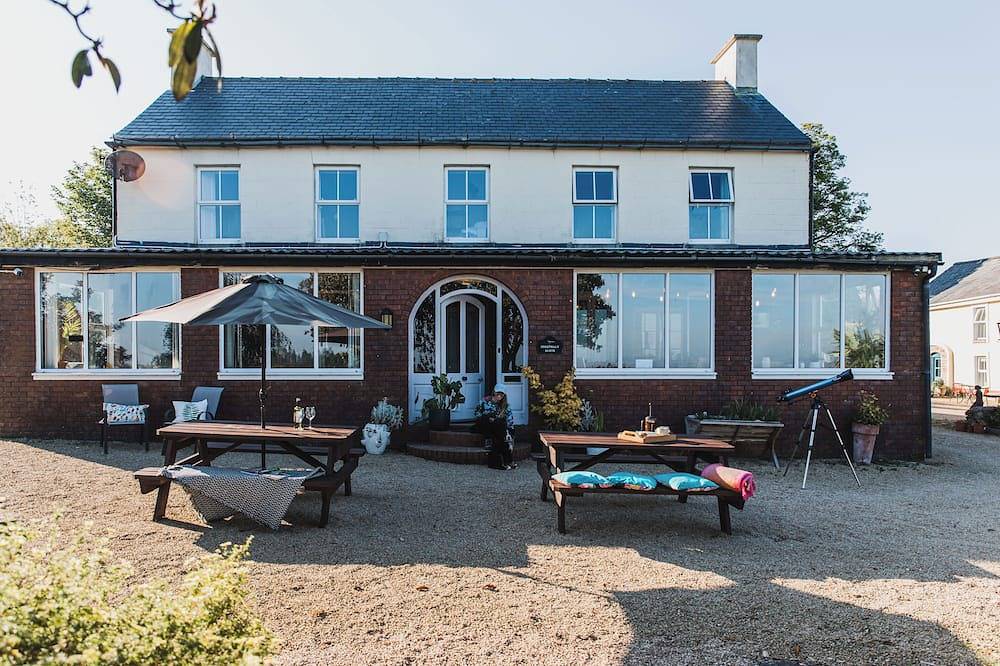 Holiday Rental for 18 People in County Wicklow