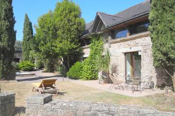 Gîte pour 2 personnes, avec jardin et sauna ainsi que terrasse et vue à Noyal-Muzillac