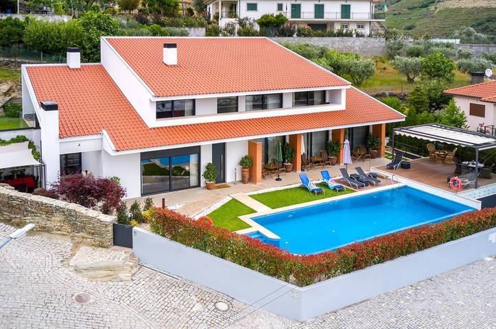 Casa de férias para 12 pessoas, com Varanda e Terraço e ainda Jardim and Piscina em Pinhão