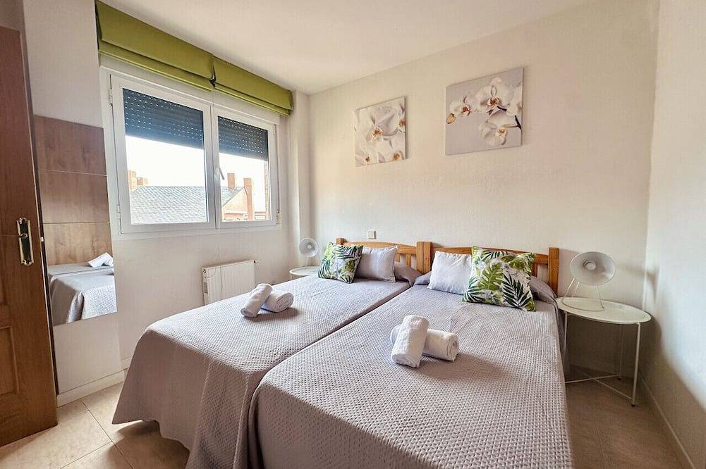 Ganze Wohnung, Apto con piscina en la playa in Isla, Arnuero