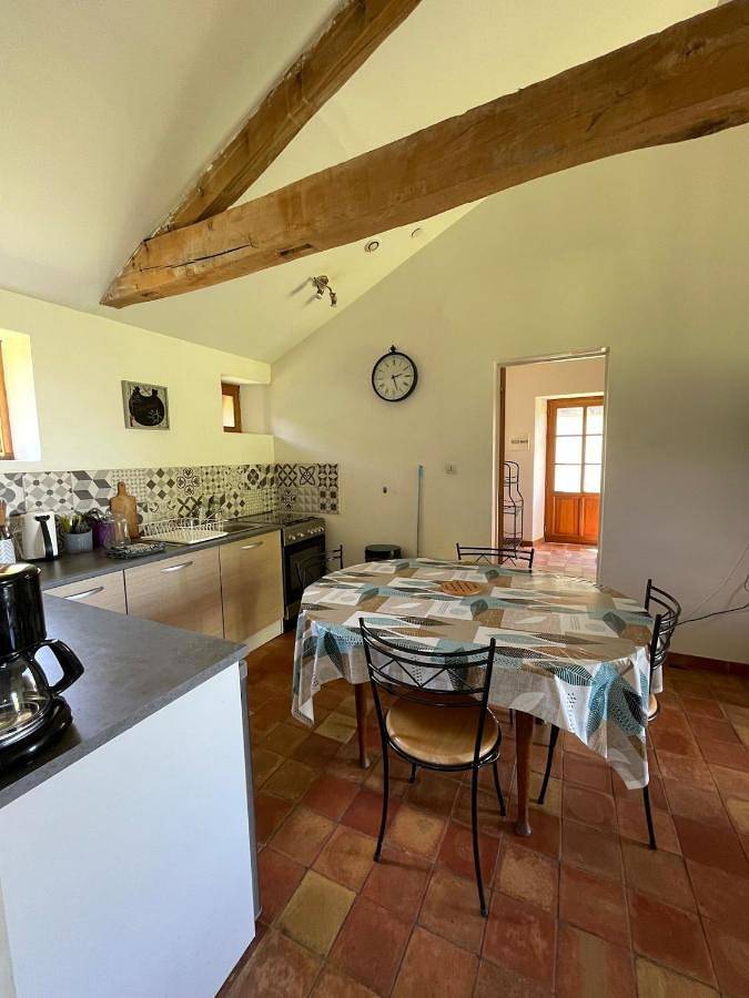 Location de vacances pour 6 personnes, avec jardin et vue à Boismé - 2
