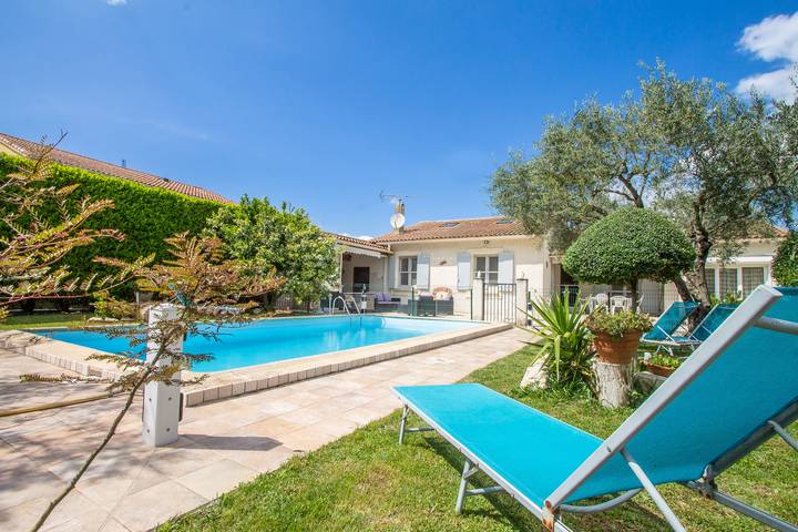 Maison de vacances pour 6 personnes, avec Terrasse et Jardin à Maillane