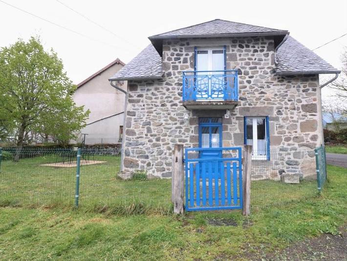 Gîte pour 4 personnes, avec jardin à Saint-Étienne-de-Chomeil
