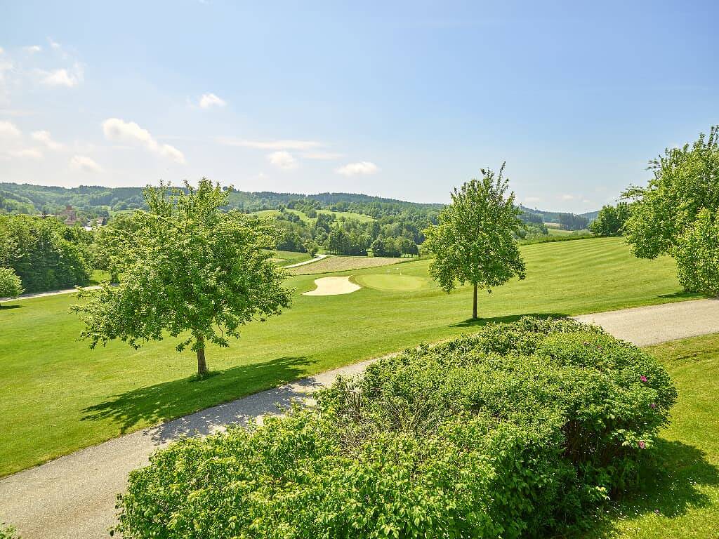 Gutshof Brunnwies - Junior Suite (40 qm) mit Balkon für 3 Personen in Haarbach, Ostbayern