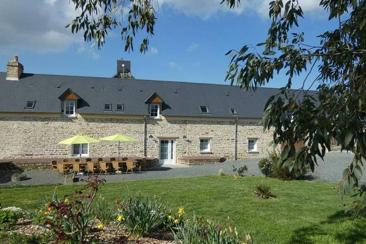 Gîte pour 15 personnes, avec Terrasse et Jardin à La Feuillie