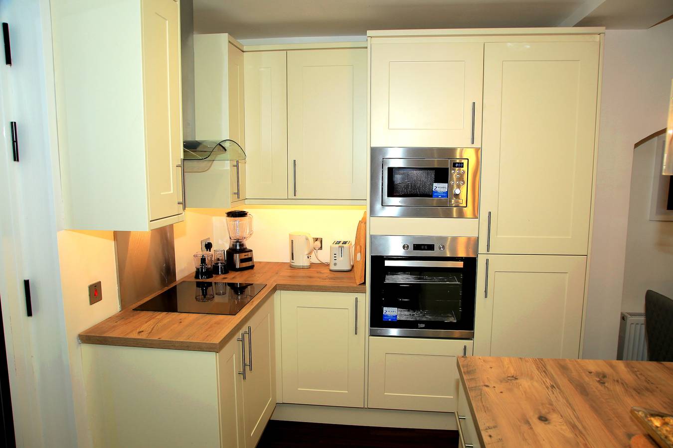 A Modern, Comfy Newly Remodeled 2bd House in Barking and Dagenham, London