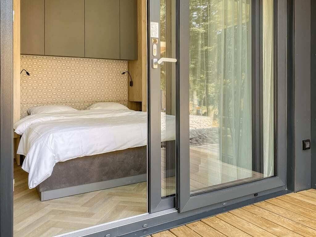 Chalet mit 2 Schlafzimmern und Terrasse in Eifelkreis Bitburg-Prüm