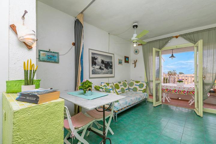 Appartamento per 4 persone, con Vista oceano e Terrazza nonché Piscina per bambini a Porto San Paolo