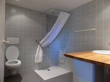 Gîte for 2 Guests in Sénaillac-Latronquière, Lot, Picture 4