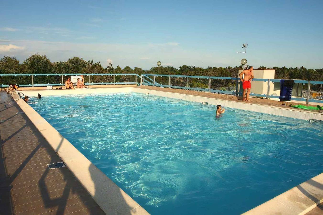 Ganze Ferienwohnung, Ferienwohnung mit Balkon und Pool  in Bibione, Venedig Provinz