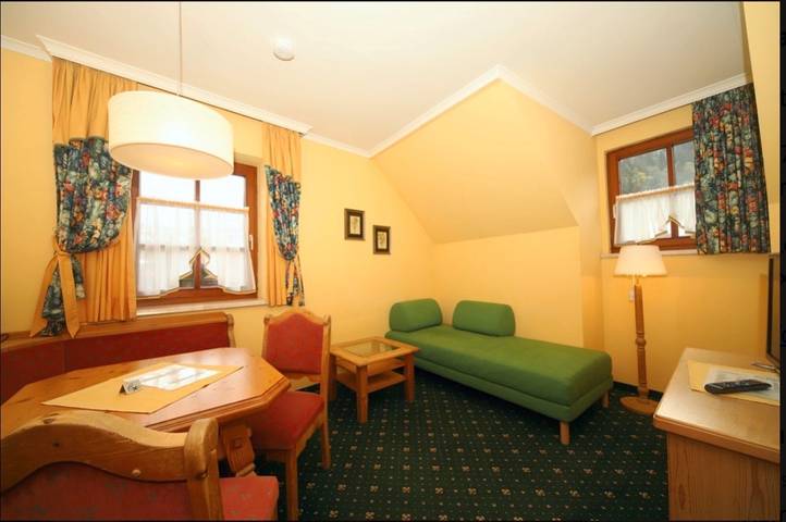 Ferienwohnung für 3 Personen, mit Garten und Sauna in Schladming-Dachstein