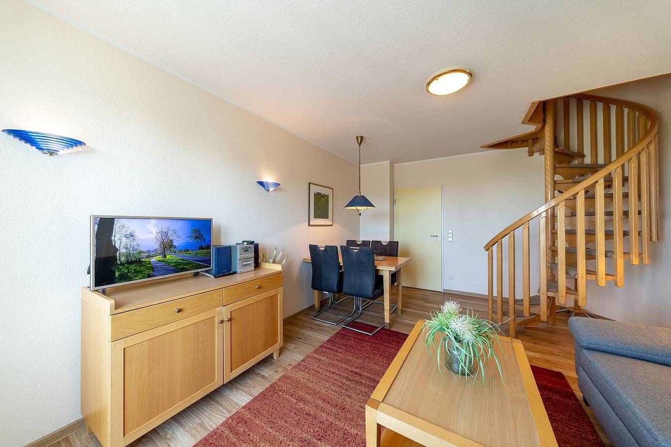 Ganze Wohnung, Familienfreundliche Maisonettewohnung an der See mit Balkon und Blick zum Deich in Schillig Strand, Wangerland