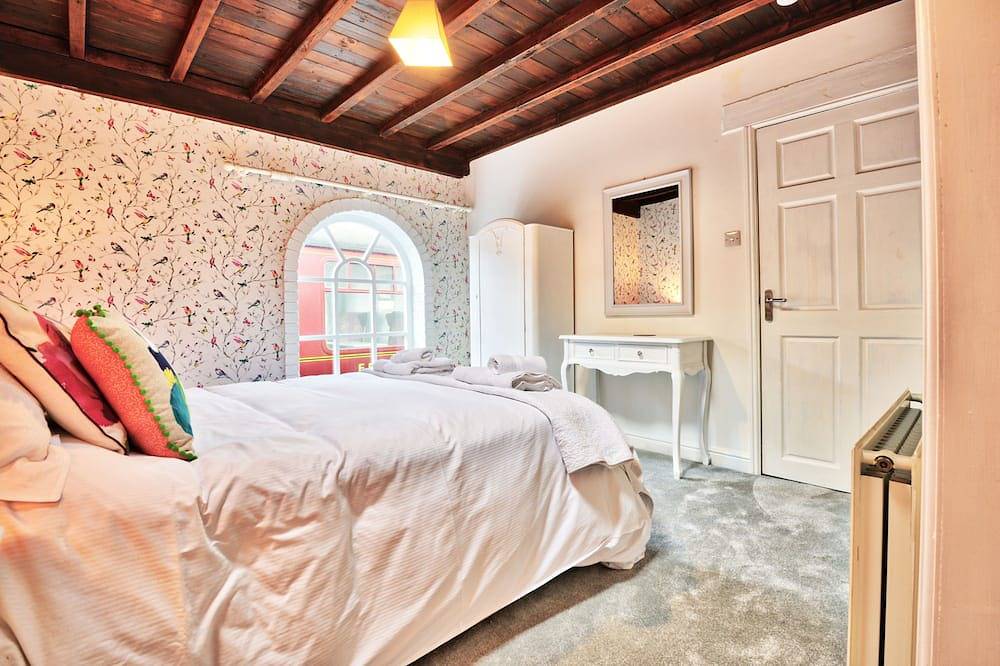 A stylish cottage, in the heart of the delightful  village of Grosmont in North York Moors National Park