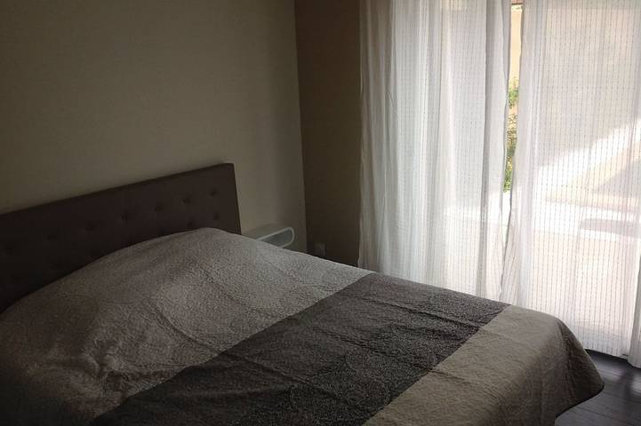 St Rémy de Provence, neue Villa, 4 Schlafzimmer / 2 Bäder zwischen Alpilles und der Innenstadt in Saint-Rémy-de-Provence, Arles und Umgebung