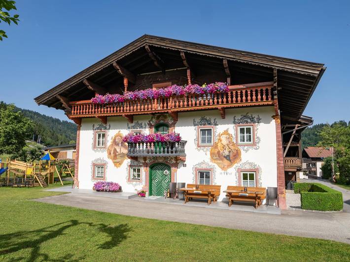 Ferienwohnung für 4 Personen, mit Balkon und Terrasse sowie Garten und Ausblick in Walchsee