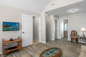 Vacation House for 14 Guests in Holden Beach, Brunswick County, Picture 3