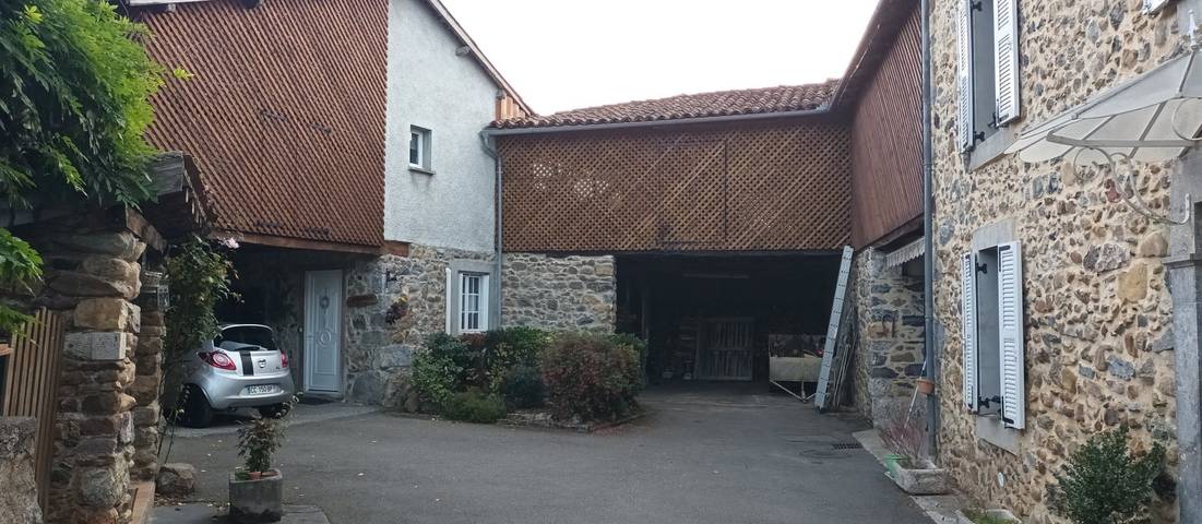 Gîte pour 5 personnes, avec terrasse et jardin dans les Hautes-Pyrénées - 2