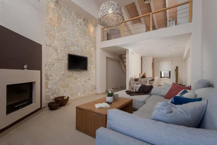 Location de vacances pour 4 personnes, avec Balcon ainsi que Terrasse et Vue dans Kalyves - 4