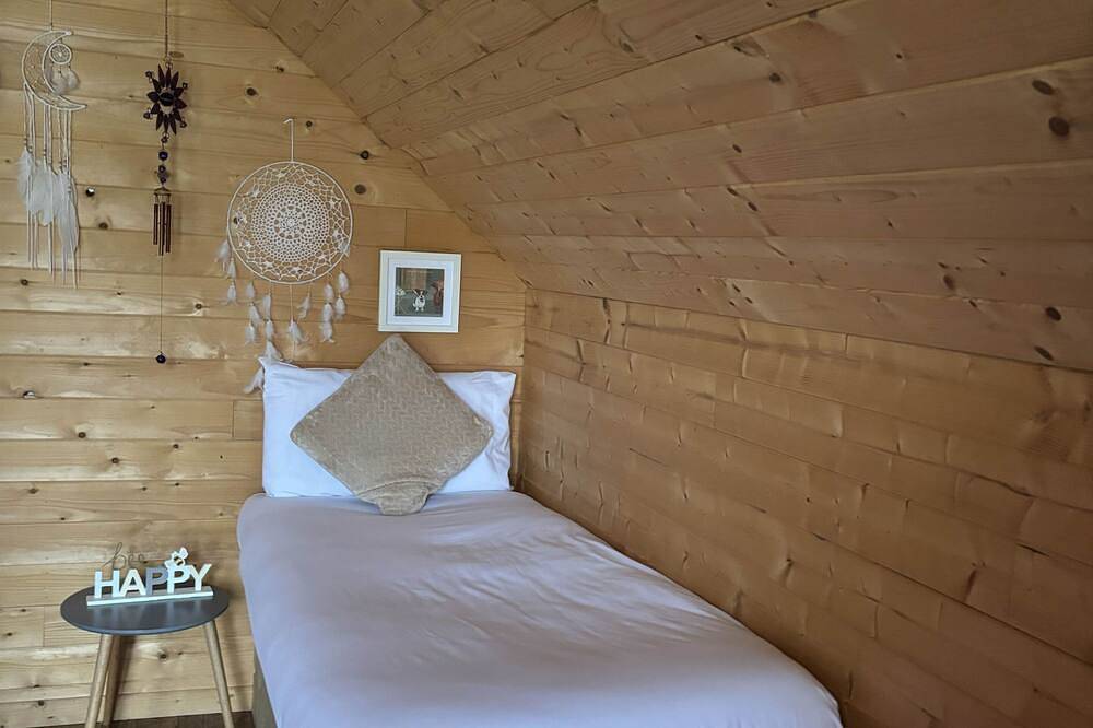 The Hideaway Muff - Private estate, Shebeen, Lough Foyle in Inishowen, Irish Ulster
