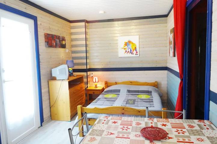 Ganze Wohnung, Apartment-12-Eigenes Badezimmer-Familie-Terrasse in Saint-Jorioz, Parc naturel régional du Massif des Bauges