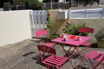 Gîte pour 4 personnes, avec terrasse dans Plage Trez-Hir