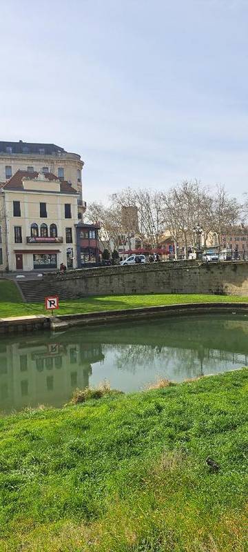 Gîte pour 7 personnes, avec vue sur le lac ainsi que vue et balcon dans Port de Carcassonne