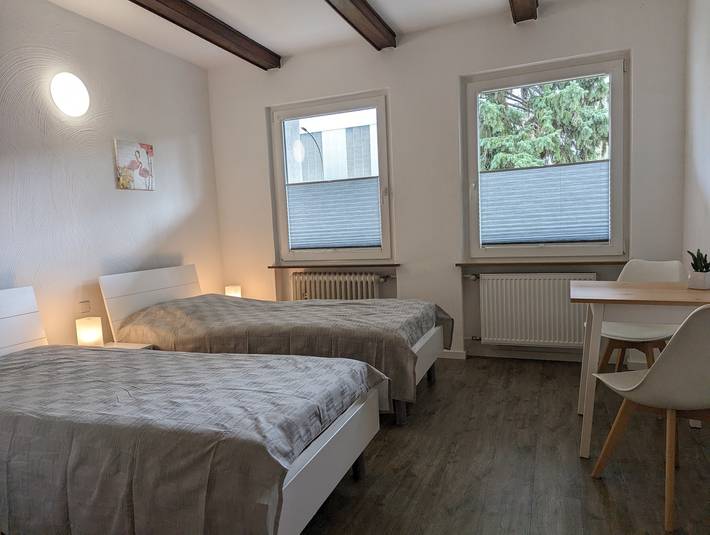 Appartamento intero, Gästehaus Koblenz piano superiore per fino a 7 persone con uso del giardino e barbecue in Kesselheim, Koblenz