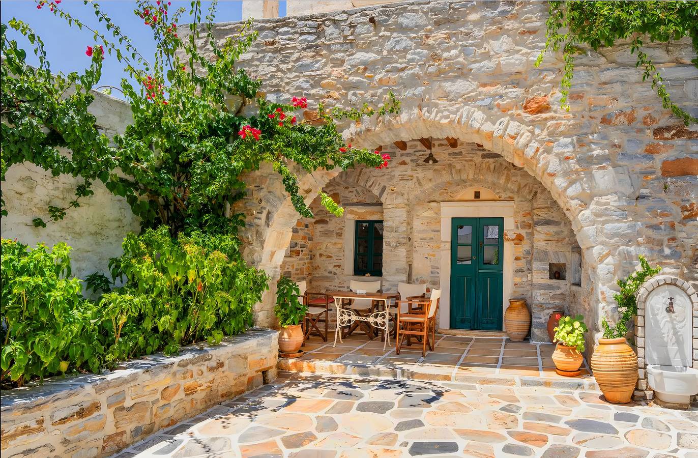 Maison de vacances « Zeus House » avec vue montagne, 2 terrasses privées & Wi-Fi in Cyclades