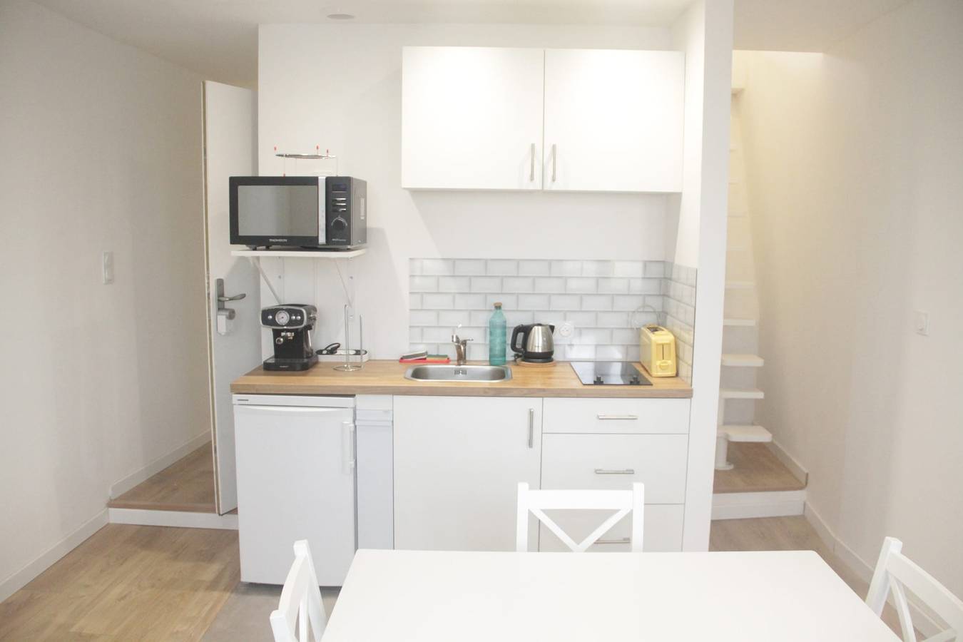 Geheel appartement, Apartment with view on city of Carcassonne in Carcassonne, Vinisce