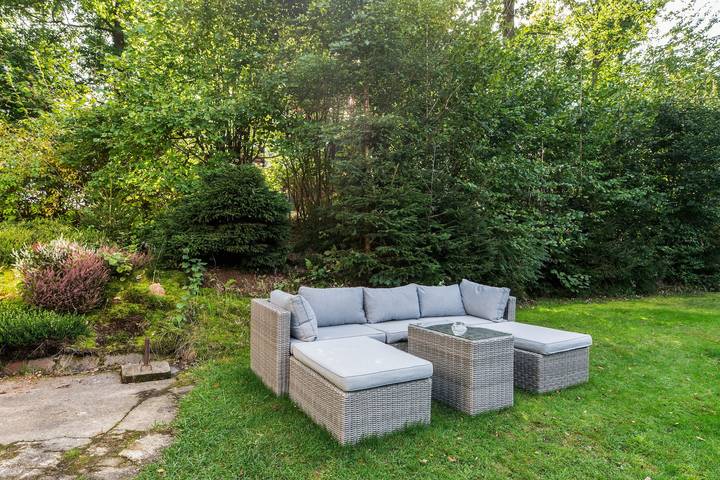 Vacation Home 'Haus Labaily Lake & Sauna' with Lake View, Wi-Fi, and Air Conditioning in Mittweida, Chemnitz (region)