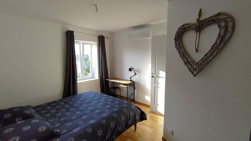 Gîte pour 6 personnes, avec vue à Peyrieu