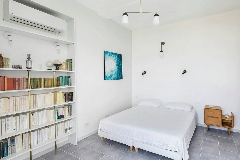 Designervilla mit Panorama-Pool und Olivenbäumen in Pisticci, Piana del Metaponto