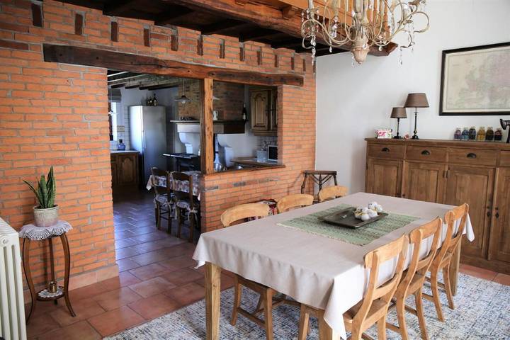 Location de vacances pour 6 personnes, avec jardin ainsi que vue et sauna à Signy-le-Petit - 4