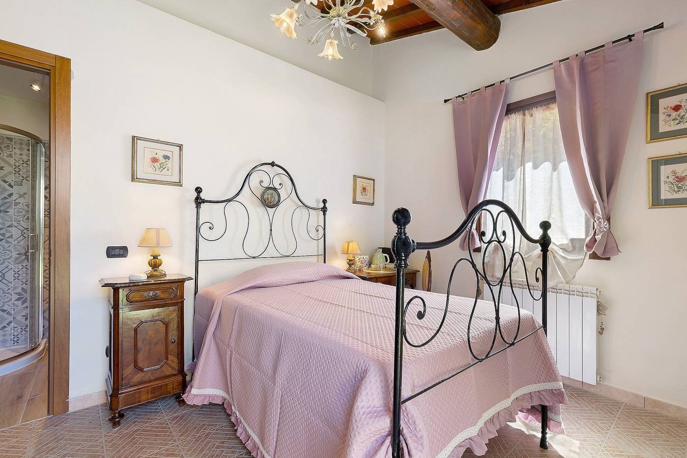 Single Room in Green Setting with Wi-Fi and Workspace in Vicchio, Prowincja Florencja