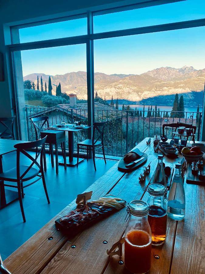 Location de vacances pour 2 personnes, avec vue ainsi que jardin et terrasse à Malcesine - 2