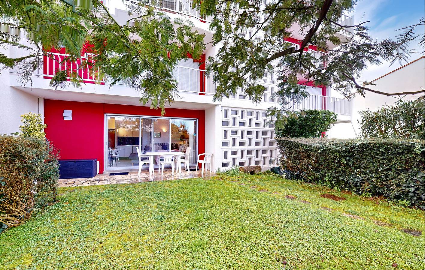 Apartamento vacacional entero, Apartamento junto a la playa con aparcamiento, jardín y microondas - 800m de La Grande Conche in Saint-Georges-de-Didonne, Region de Rochefort