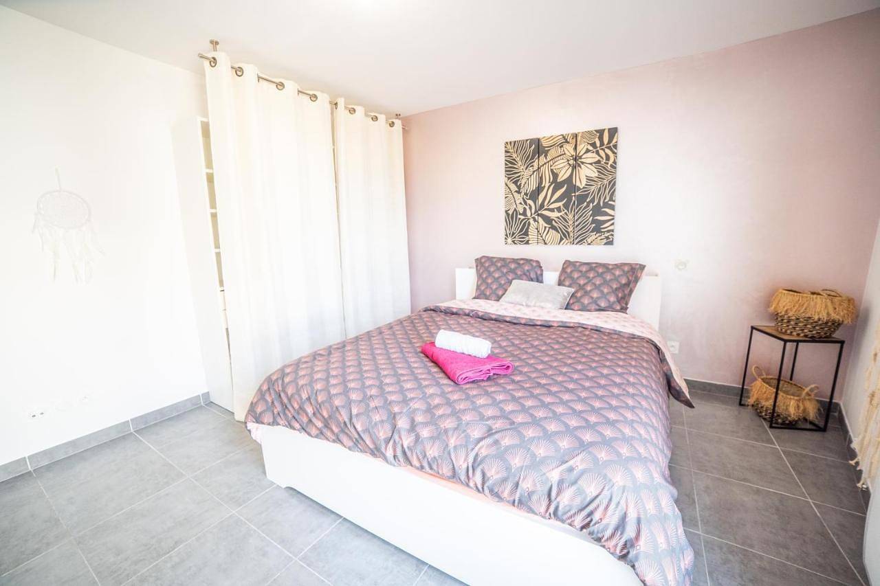 Appartement entier, Le Wine Note - Terrasse- Wifi- Parking -15 mn Mtp in Pignan, Côte méditerranéenne (France)